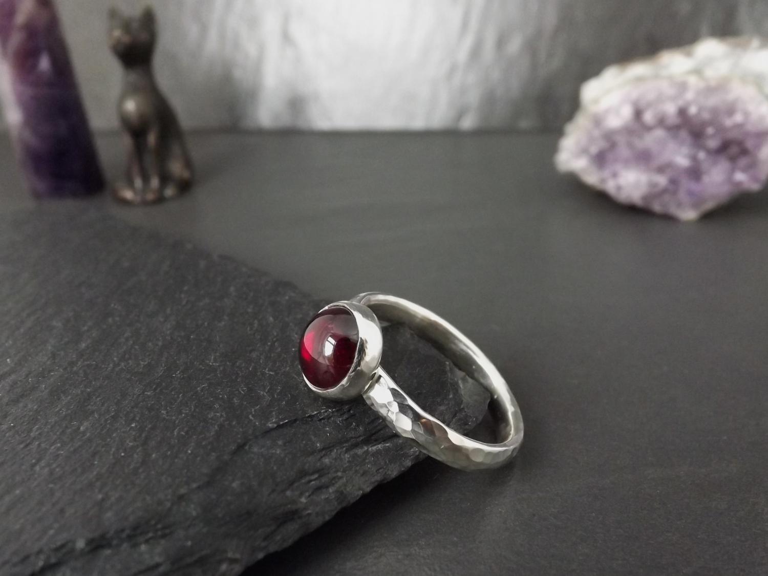 Garnet Chunky Hammered Silver Ring size O