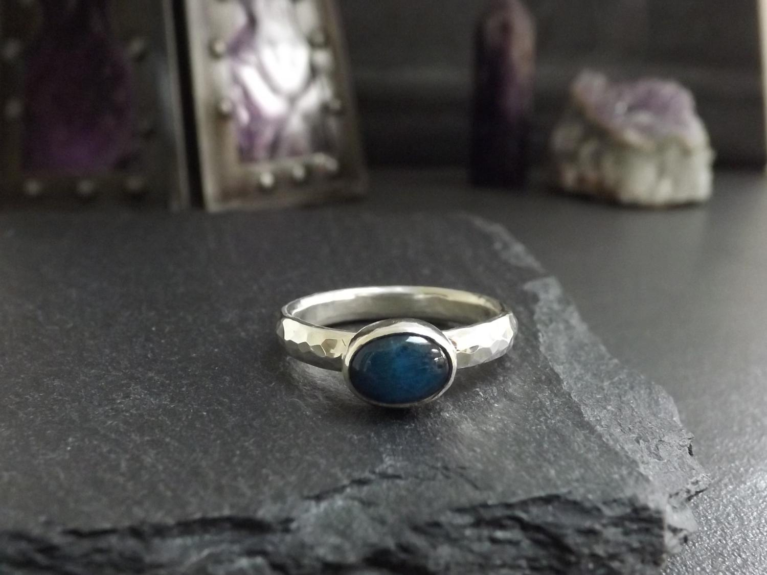 Apatite Chunky Hammered Silver Ring size O