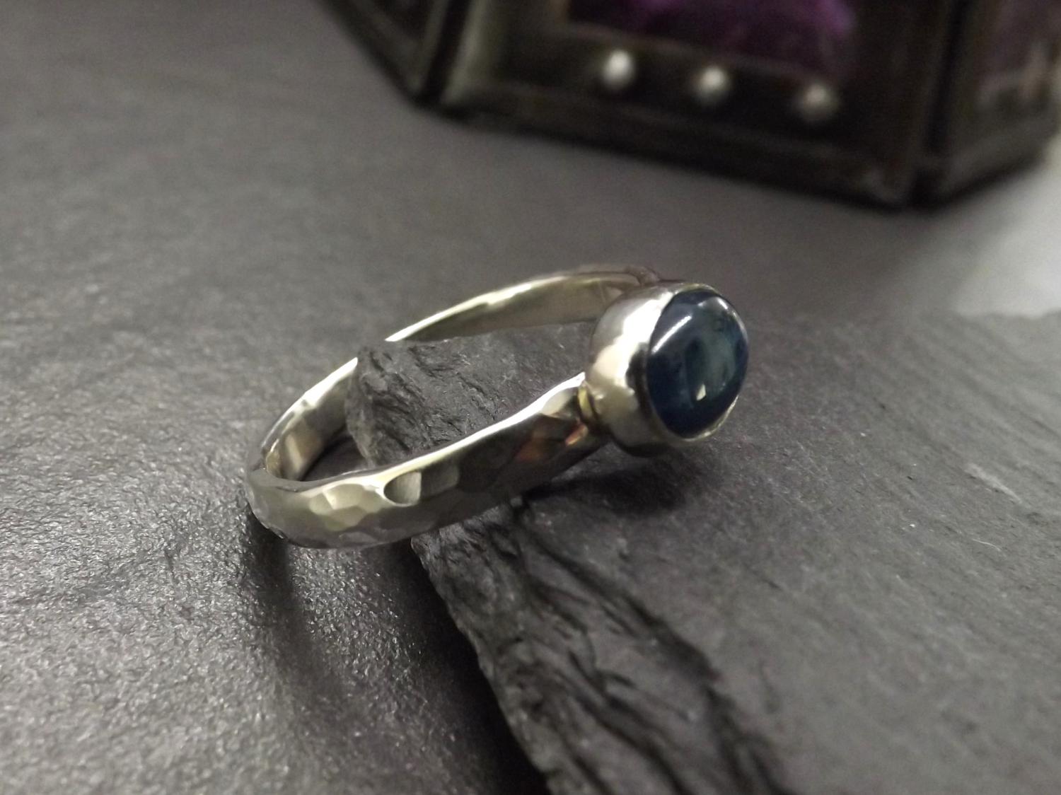 Apatite Chunky Hammered Silver Ring size S