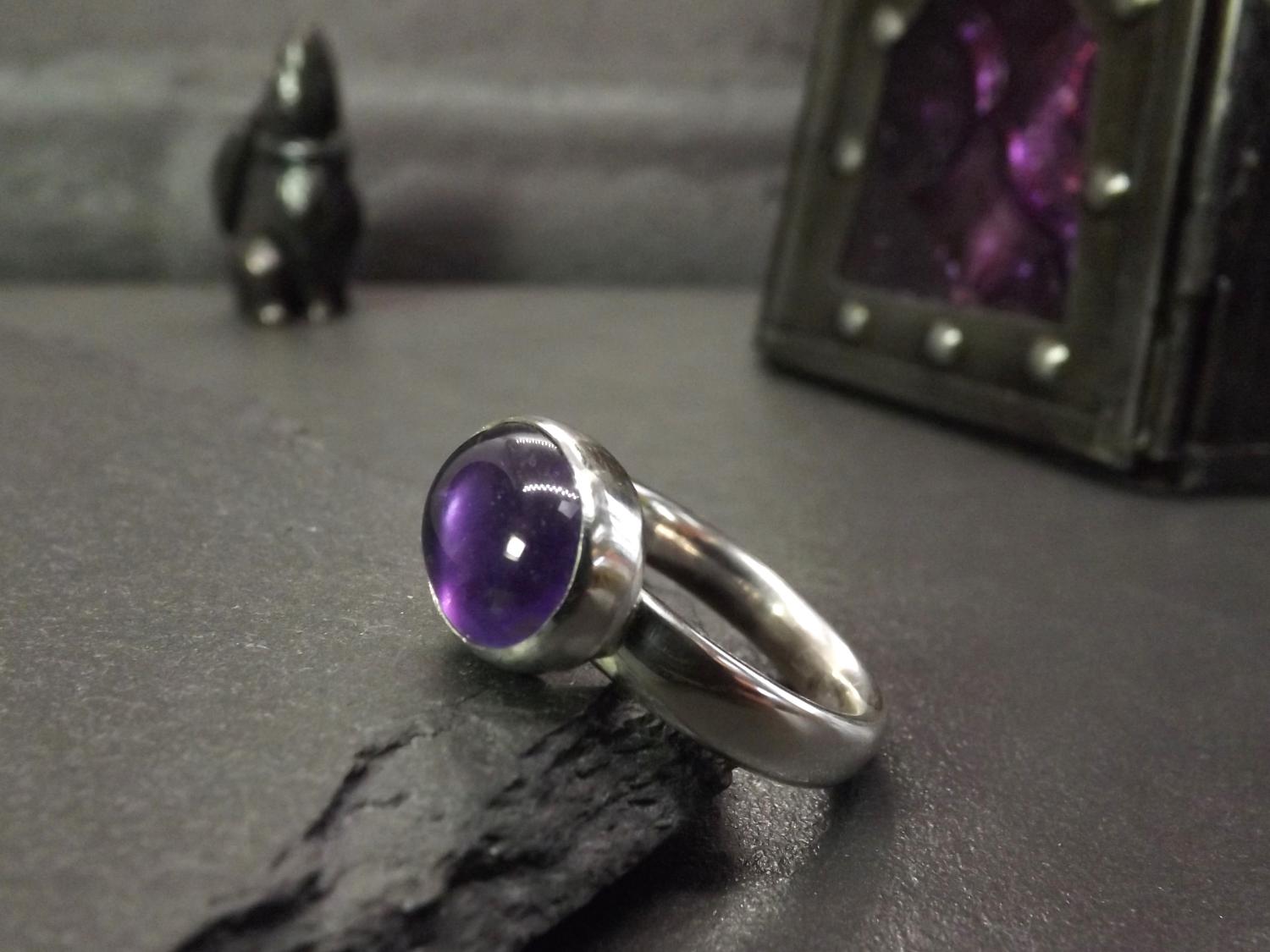 Amethyst Chunky Silver Ring, size R